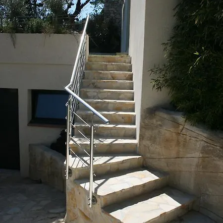 לינה וארוחת בוקר La Demeure Insoupconnee