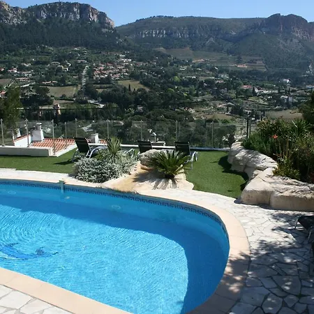 Bed and Breakfast La Demeure Insoupconnee